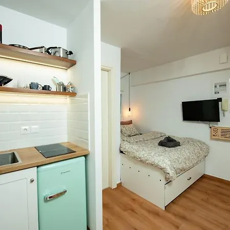 Mini Rooftop Apartment, In The Heart Of Apartment